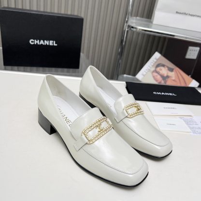 Chanel Early Spring Dance Shoes Series Small Round Toe White Loafers Heel Height 4cm - Image 3