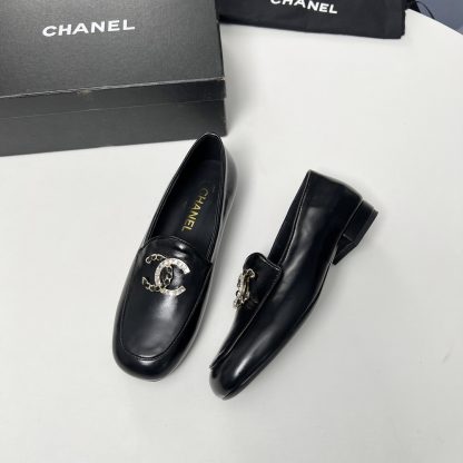 Chanel Early Spring Dance Shoes Series Small Round Toe Slim Black Loafers - Image 4