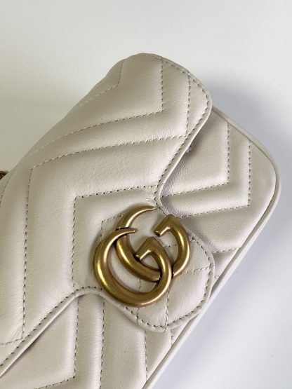 Gucci white chain bag - Image 4