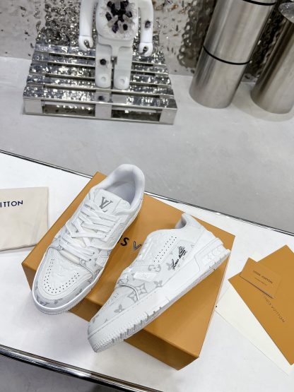 Louis Vuitton Limited Edition Retro Basketball Sneakers - Image 4