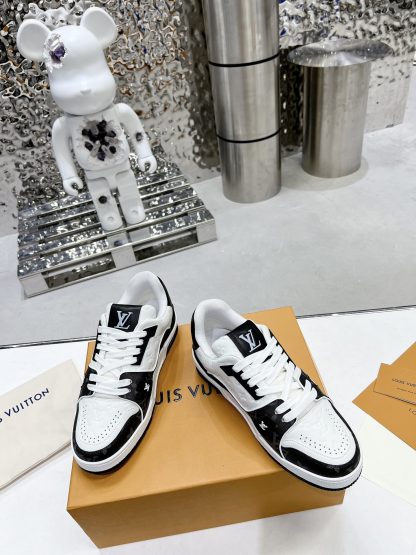 Louis Vuitton Limited Edition Retro Basketball Sneakers - Image 4