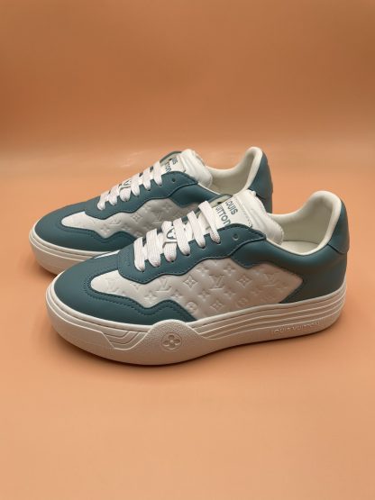 Louis Vuitton casual all-match sneakers - Image 4