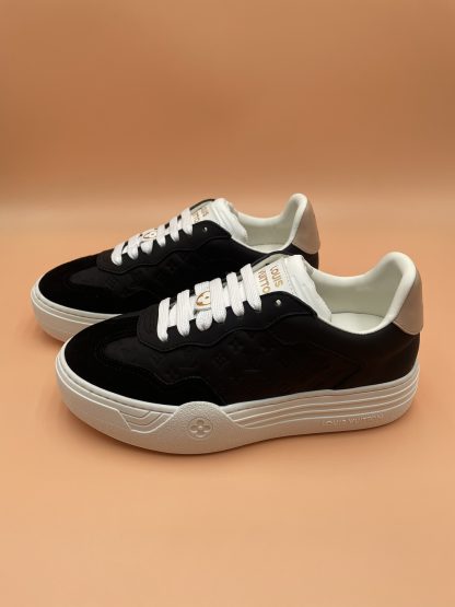 Louis Vuitton casual all-match sneakers - Image 4