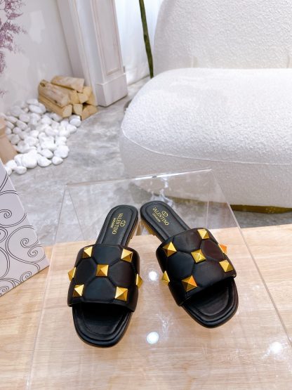 VALENTINO Hot Studded Fashion Sandals