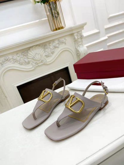 VALENTINO fashionable and versatile thong sandals - Image 4