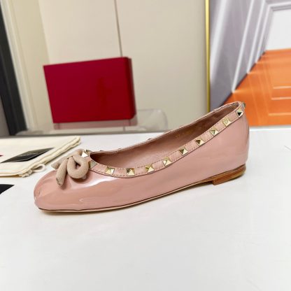 VALENTINO Simple Versatile Bow Studded Flat Casual Shoes - Image 4