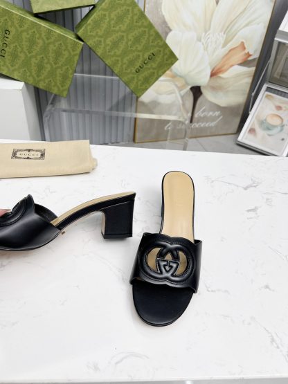 Gucci Interlocking G slide sandals - Image 4