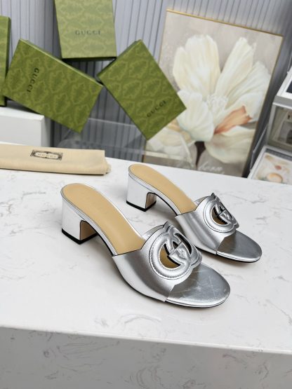 Gucci Interlocking G slide sandals - Image 4