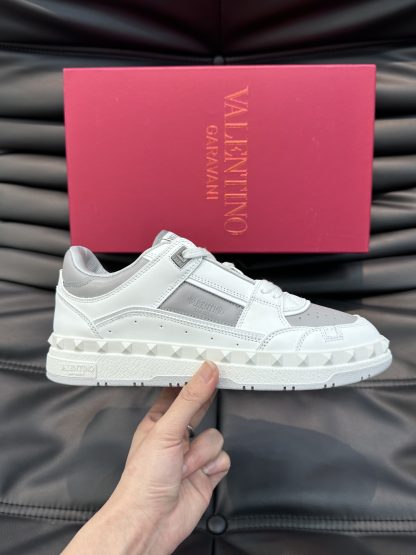 VALENTINO Elegant Low-Top Calfskin Sneakers - Image 4