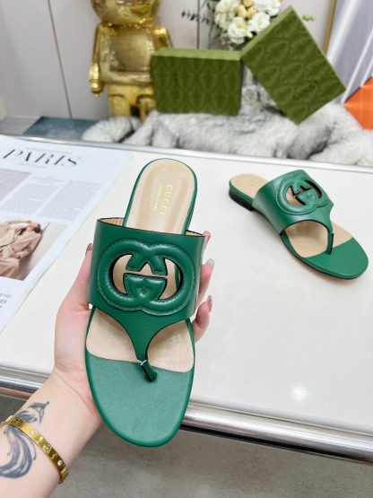 Gucci flip flops - Image 4