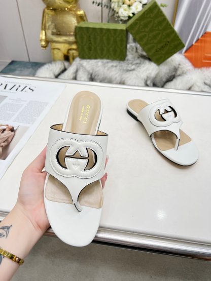 Gucci flip flops - Image 5