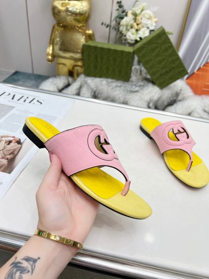 Gucci flip flops - Image 5