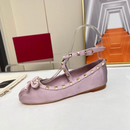 VALENTINO Elegant Minimalist Studded Flat Shoes Casual Shoes - Image 4