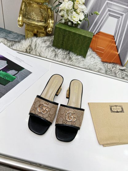 Gucci classic buckle slippers - Image 4