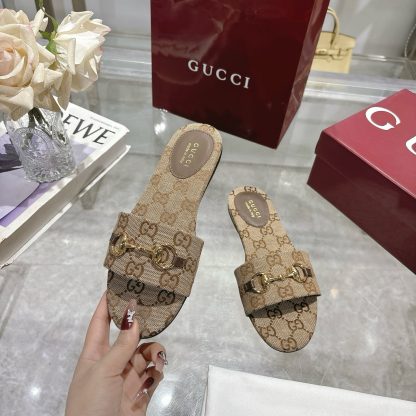 Gucci Horsebit Women's Beach Sandals - Image 4