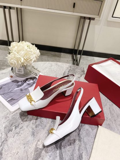 VALENTINO Gold V-chain high-end fashion sandals high heels - Image 3