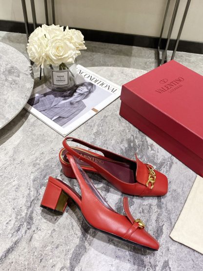 VALENTINO Gold V-chain high-end fashion sandals high heels - Image 4