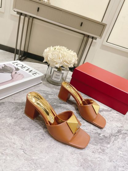 VALENTINO Gold Large Rivet High-end Sandals High Heels