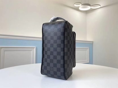 Louis Vuitton N47625 toiletry bag - Image 4