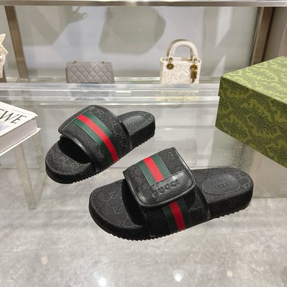 Gucci Unisex G Slippers - Image 4