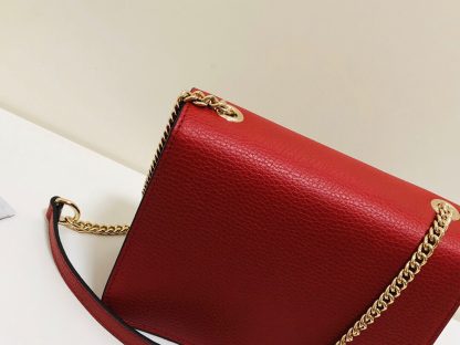 Gucci Vintage Red Chain Bag - Image 4