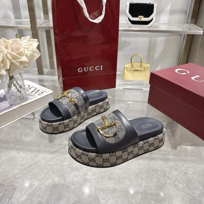 Gucci women's platform sandals - Image 4