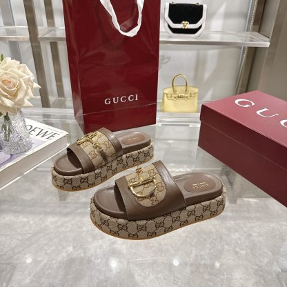Gucci women's platform sandals - Image 4