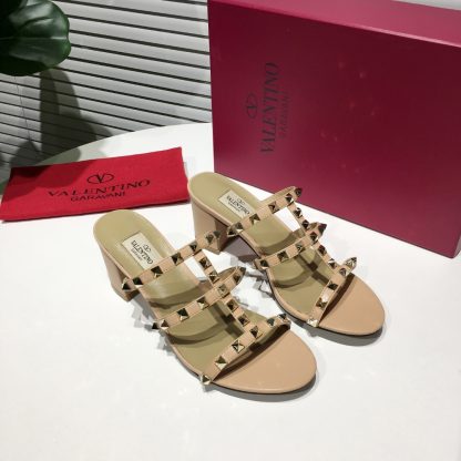 VALENTINO exquisite rivet sandals high heels - Image 4