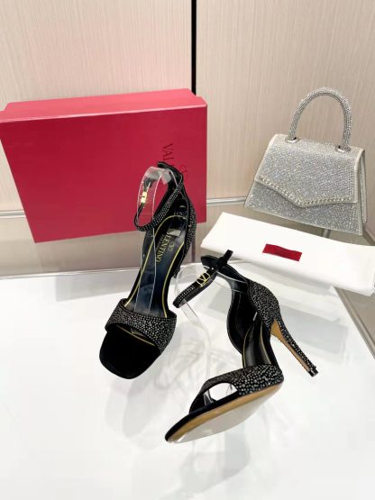 VALENTINO exquisite diamond-studded high heels - Image 4