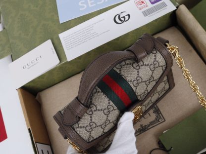 Gucci Vintage Shoulder Bag - Image 4