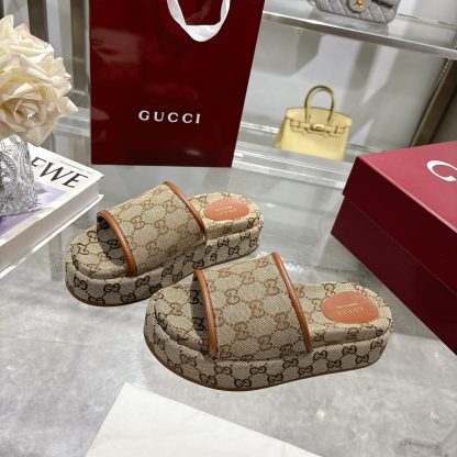 Gucci Women's New GG Platform Slide Sandals - Image 4