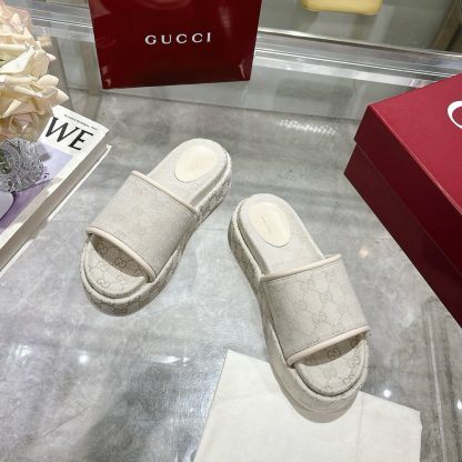 Gucci Women's New GG Platform Slide Sandals - Image 4