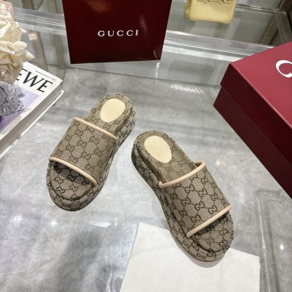 Gucci Women's New GG Platform Slide Sandals - Image 4