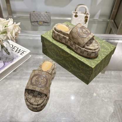 Gucci Women's Large GG Platform Slides - Image 4