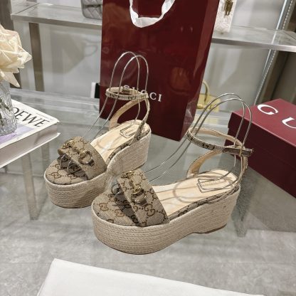 Gucci Women's Horsebit Flat Mid-Heel Platform Sandals - Image 4