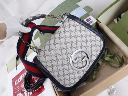 Gucci Vintage Round Interlocking Handbag - Image 4