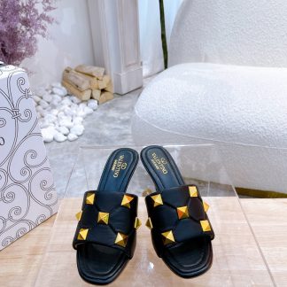 VALENTINO Temperament rivet sandals high heels