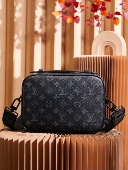 Louis Vuitton 𝐒 𝐋𝐎𝐂𝐊 Black Flower - Image 4