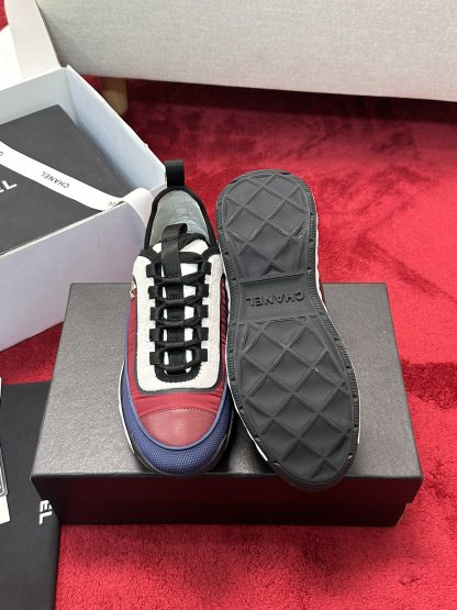 Chanel red and blue men's and women's couple's mixed craft embroidery style versatile casual sports shoes - Image 4