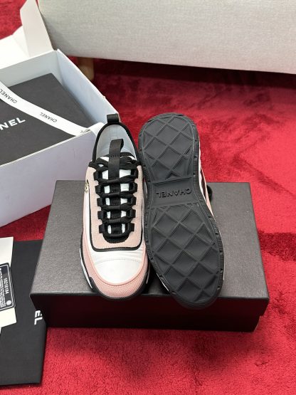 Chanel classic unisex couple pink mix and match fashion casual sneakers - Image 4