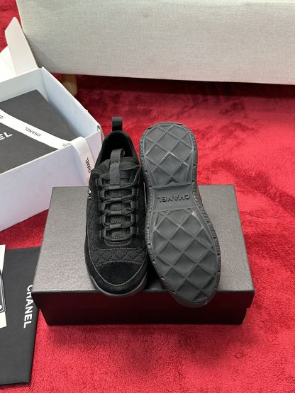 Chanel classic pure black all-match casual sneakers for men and women - Image 4