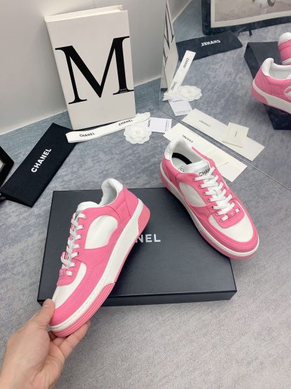Chanel Spring and Summer Ultra High Quality Pink Fashionable Casual Sports Sneakers - Image 4
