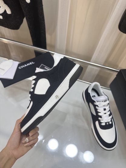 Chanel Spring and Summer Ultra High Quality Black and White Fashionable Casual Sports Sneakers - Image 4