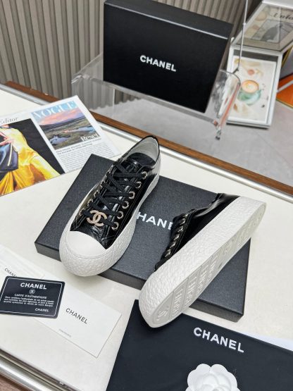 Chanel high-end custom black classic comfortable casual shoes - Image 4