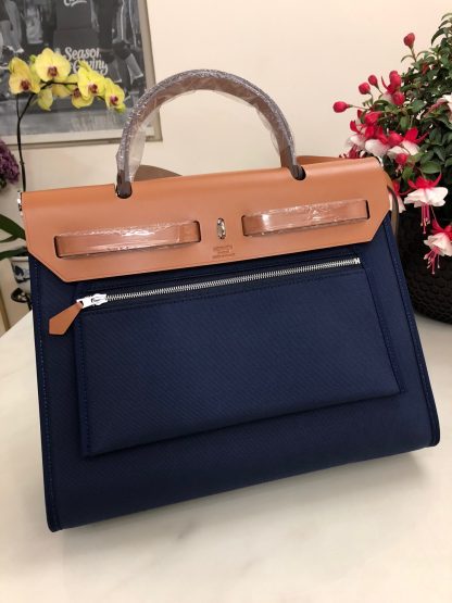 Hermes dark blue with khaki waterproof fashion casual crossbody bag unisex 31cm - Image 4