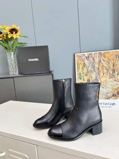 Chanel autumn and winter main season black cowhide and patent leather Martin boots - Image 3