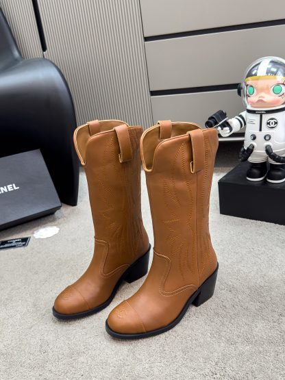 Chanel brown autumn and winter main season worth buying boots - Image 4