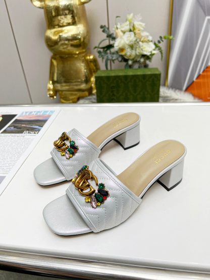 Gucci spring and summer new GG rhinestone buckle round toe thick heel slippers - Image 4