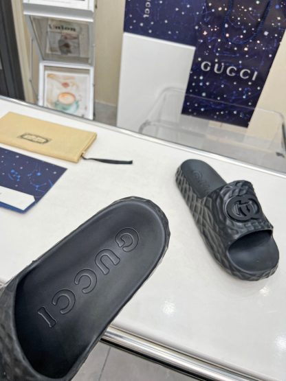 Gucci large sandals - Image 4