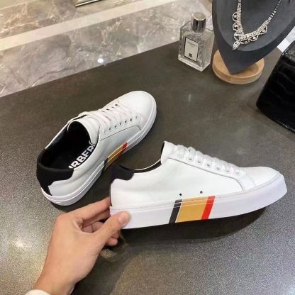 Burberry low-top sneakers - Image 5